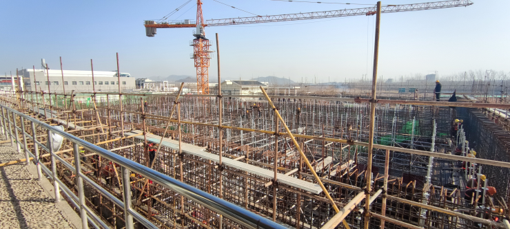 static/picture/1连云港市城南污水处理厂二期扩建工程二阶段开足马力向前冲1.jpg