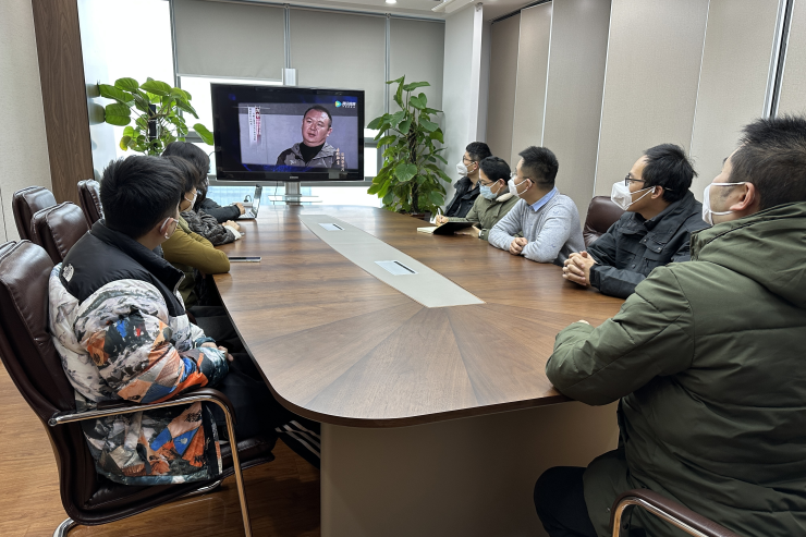 static/picture/1金海岸第三党小组开展强党风廉政建设警示教育活动照片1.jpg