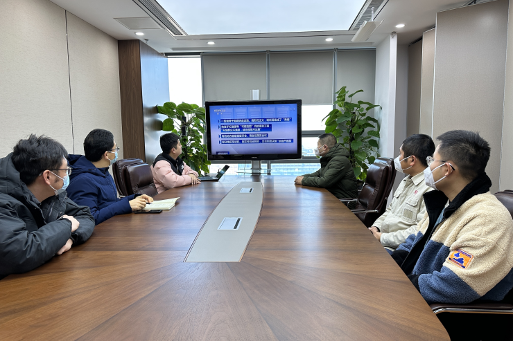 static/picture/1金海岸第三党小组开展深学深悟党的二十大精神全面推进从严治党教育活动照片2.jpg