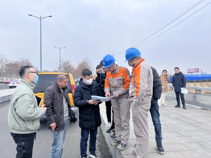 static/picture/1金海建设召开道路快速化改造工程电力管线迁改启动会3.jpg